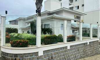 Imagem 2: Casa 3 Dormitórios(2 S), 240,89m2 - Barreiros - São José/SC