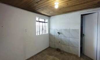 Imagem 4: Casa Terrea com 1 quarto, entrada individual no Jardim Carmela - Campo Largo - PR