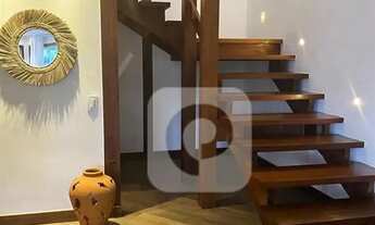 Imagem 8: Casa com 1200m² de Alto Padrão com 6 Suítes Piscina e Energia Solar à venda em Angra dos R