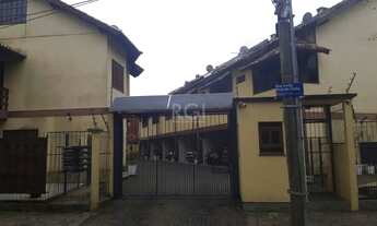 Imagem 2: Casa em condomínio com 168,03m² com 3 dormitórios, 1 suíte, vagas de garagem, no bairro Se