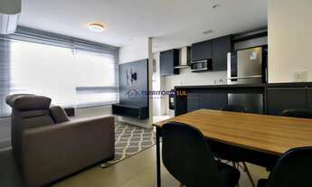 Imagem 2: Apartamento decorado de 1 dormitório com vaga no bairro Petrópolis