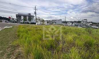 Imagem 2: Terreno de Esquina à Venda no Bairro Dom Feliciano com Excelente Área