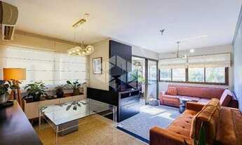 Imagem 4: Apartamento de 2 dormitórios e 1 vaga de garagem, no bairro Passo da Areia, em Porto Alegr