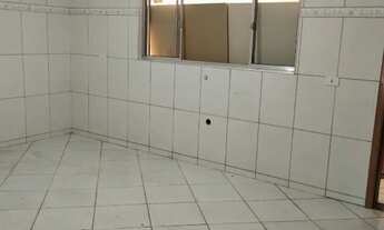 Imagem 5: 2 Comodos e 1 banheiro + Garagem para Moto + Corredor Grande ( Fundos do 1° andar de Sobra