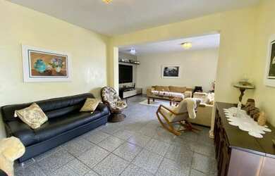 Imagem 5: Ótima Casa com vista mar, semimobiliada com 04 suítes em Coqueiros, Florianópolis