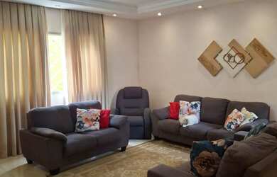 Imagem: Oportunidade! Casa espaçosa, reformada