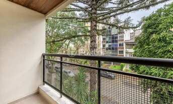 Imagem 3: Imóvel para venda possui 126 metros quadrados com 3 quartos em Petrópolis - Porto Alegre