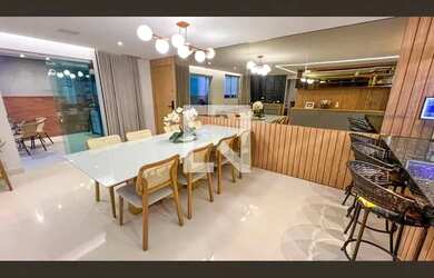 Imagem 3: Apartamento à Venda - Colégio Batista, 4 Quartos, 232 m2