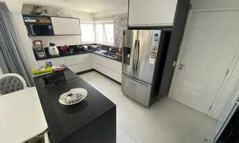 Imagem 7: Apartamento para venda com 176 metros quadrados com 4 quartos