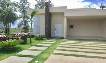 Imagem: Casa de condomínio para venda com piscina