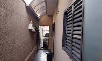 Imagem 2: Térrea para venda possui 250 metros quadrados com 3 quartos em Vila Juca Pedro - Catanduva