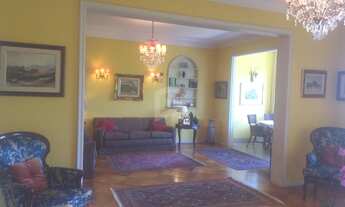 Imagem 6: Charmoso e confortável na tradicional Av. Rui Barbosa..