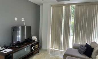 Imagem 3: Casa de condomínio para venda possui 390 metros quadrados com 4 quartos