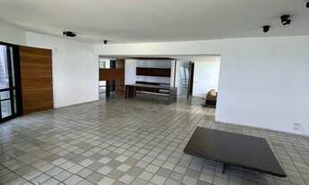 Imagem 2: Apartamento para aluguel possui 314 metros quadrados com 4 quartos