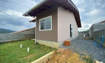 Imagem 2: Casa com suíte e excelente acabamento no bairro Arapongas