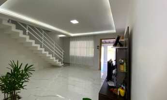 Imagem 2: VENDE Casa com 3 dormitórios