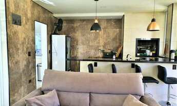 Imagem 7: Casa em residencial com excelente localização na Granja Viana!!!