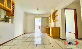 Imagem 3: Ótimo apartamento com 2 dormitórios sendo 1 suíte e sacada com churrasqueira no bairro Car