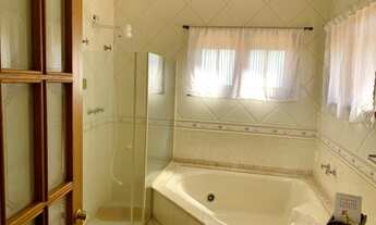 Imagem 6: Casa dentro de condomínio com 1.300 m² e 1 hora de Sp