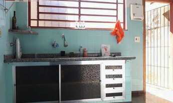 Imagem 5: Casa térrea com quintal e edícula