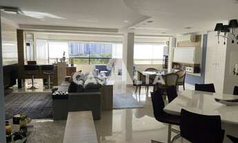 Imagem 2: Condomínio Champs Elysse´s, excelente apartamento MOBILIADO e REFORMADO, 3 suites, ar cond