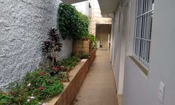 Imagem: Casa TÉRREA reformada e ótima localização!!