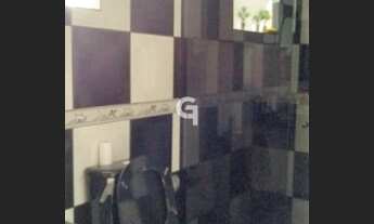 Imagem 3: 2/4, nascente, armários e estacionamento no Conj. Colina Azul