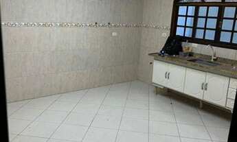 Imagem 2: Casa em condomínio fechado