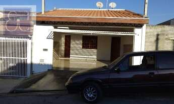 Imagem: Boa casa com garagem e churrasqueira