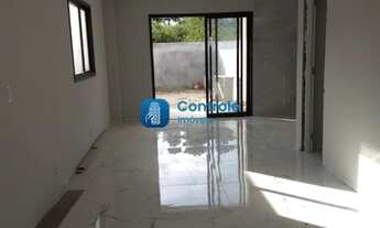 Imagem 3: Sobrado de Alto Padrão com 02 dormitórios 02 suítes, no Bairro Rio Vermelho em Florianópol