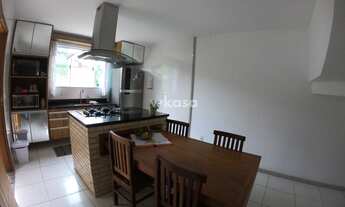 Imagem: Excelente casa Duplex em Colina de Laranjeiras