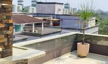 Imagem 2: Cobertura triplex, mobiliada, ótimo local rua sem saída, ampla varanda com visão da serra