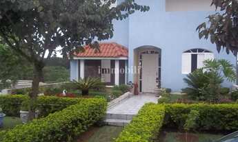 Imagem: Casa em condomínio fechado, com 4 quartos