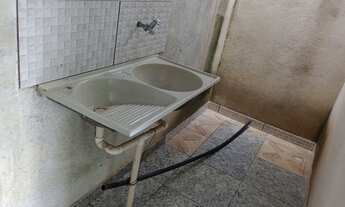 Imagem 4: Aluga AP, na avenida, com garagem 700 reais