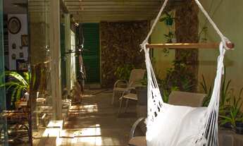 Imagem 2: Casa para venda possui 600 metros quadrados com 5 quartos em Mangabeiras - Belo Horizonte