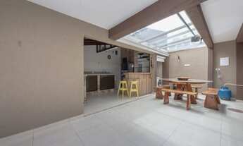 Imagem 3: Sobrado para venda possui 200 metros quadrados com 2 quartos em Centro - Poá - SP