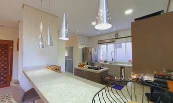 Imagem 6: Lindo Sobrado com fino acabamento para Venda e Locação em Condomínio fechado em Atibaia, N