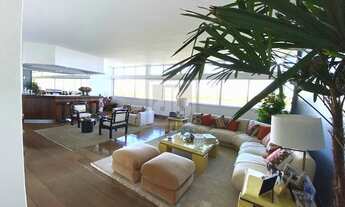 Imagem 2: Epitácio Pessoa - Andar alto - Vista indevassada e panorâmica da Lagoa - Sala espaçosa - T