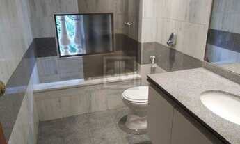 Imagem 4: MANSÃO MAGNIFICA - CERCADA DE VERDE - VARANDA - 6 QUARTOS - 2 SUITE MASTER - ÁREA EXTERN