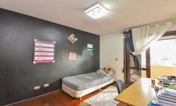 Imagem 2: Sobrado para venda com 288 metros quadrados com 3 quartos em Parolin - Curitiba - PR