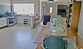 Imagem 3: Sobrado para venda tem 523 metros quadrados com 4 quartos em Village do Sol - Guarapari