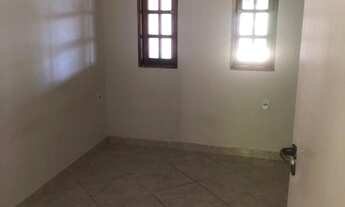 Imagem 5: Casa para venda tem 290 metros quadrados com 3 quartos em Jardim Sylvio Rinaldi I - Jaguar