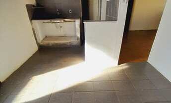 Imagem 4: Jd. Redentor, 2 dormitórios pequeno, garagem p/ moto, Bauru - São Paulo