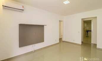 Imagem 2: Verão mais fresco. Metrô próximo. Portaria 24h. Apartamento com 2 quartos (2 suítes) , gar