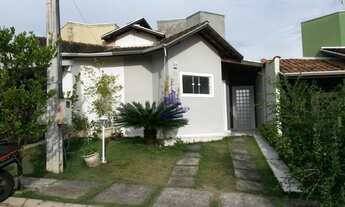 Imagem: Casa dois dormitórios em Condomínio Fechado