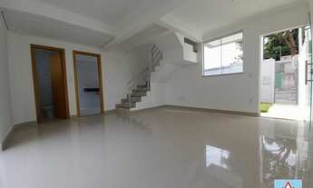 Imagem 3: Casa geminada com três quartos, suíte e uma vaga de garagem no bairro Rio Branco - Belo Ho