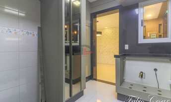 Imagem 7: Excelente Sobrado Triplex no Xaxim! R$ 660,000 Aquecimento a gás, 3 dormitórios,1 suíte c