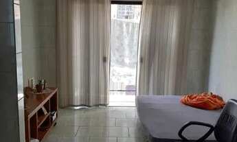 Imagem 6: Alugo sobrado com sacada 2 quartos amplos