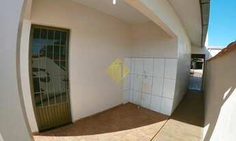 Imagem 5: Casa para venda possui 100 metros quadrados com 3 quartos em Centro - Biritiba-Mirim - SP