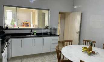 Imagem 6: Amplo Sobrado Rudge Ramos contendo 3 quartos (sendo 1 suíte)